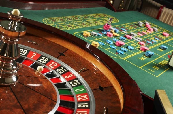 Live dealer blackjack table at score303 with professional dealer and HD streaming